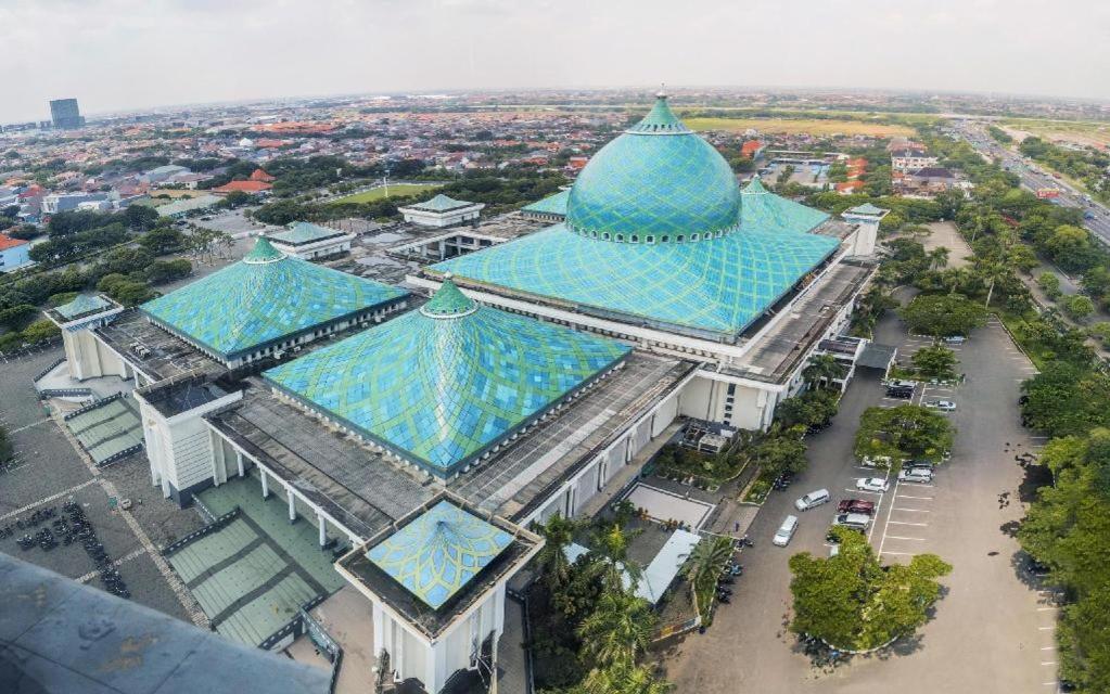 Istana Permata Juanda Hotel Sawotratap Eksteriør billede
