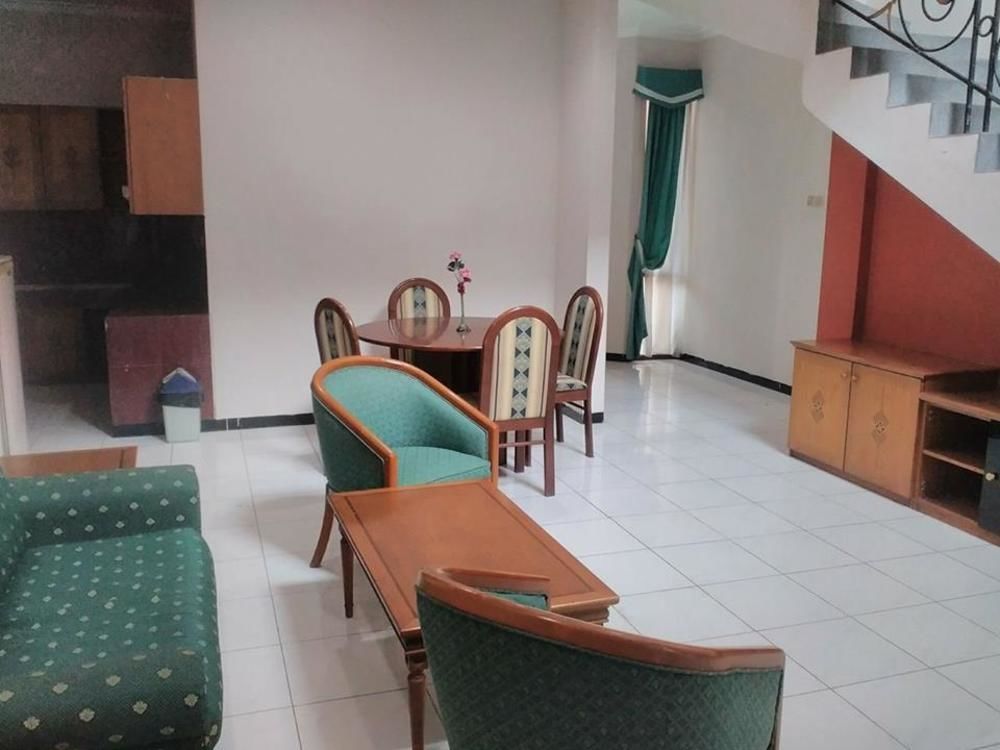 Istana Permata Juanda Hotel Sawotratap Eksteriør billede