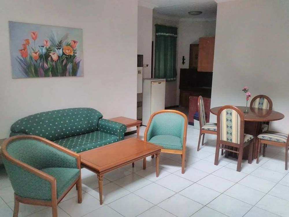 Istana Permata Juanda Hotel Sawotratap Eksteriør billede