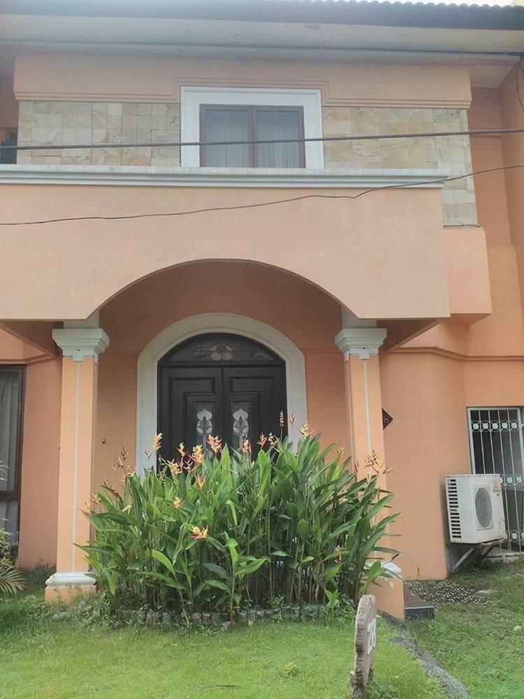 Istana Permata Juanda Hotel Sawotratap Eksteriør billede