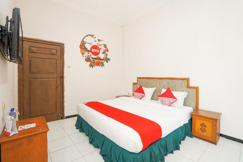 Istana Permata Juanda Hotel Sawotratap Eksteriør billede